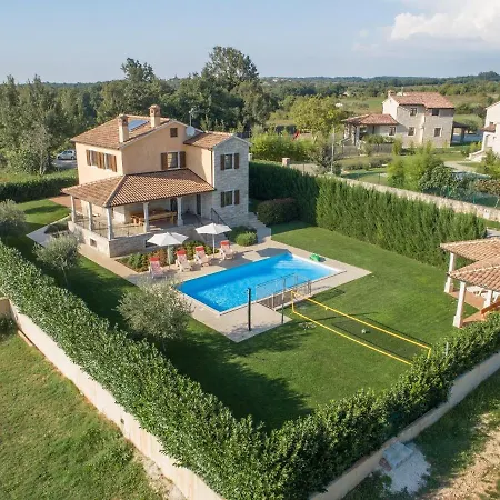 Modern With Private Pool In Dubravci Croatia וילה Korenići