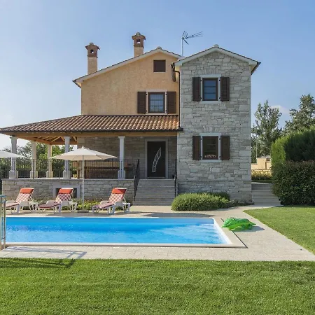 Modern With Private Pool In Dubravci Croatia Korenići