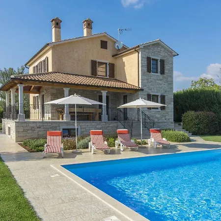 Modern With Private Pool In Dubravci Croatia