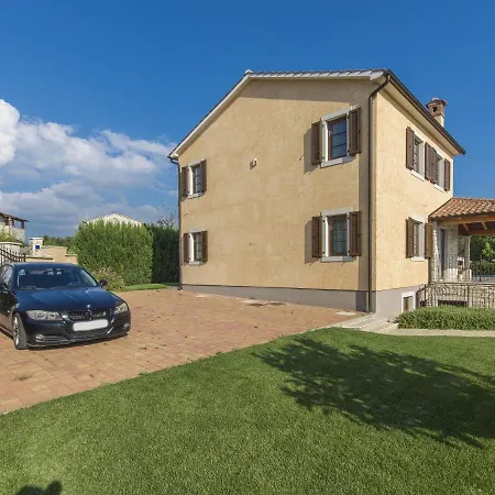 Modern With Private Pool In Dubravci Croatia וילה Korenići