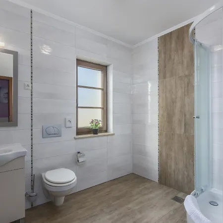Modern With Private Pool In Dubravci Croatia וילה Korenići