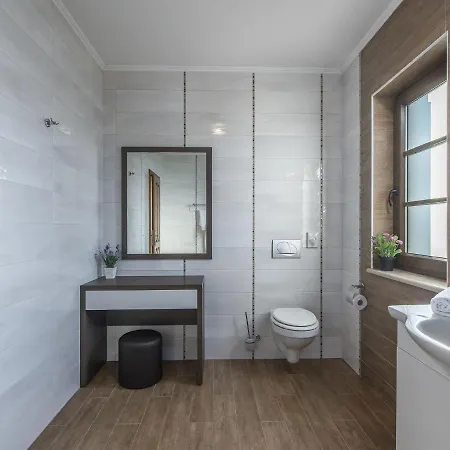 Modern With Private Pool In Dubravci Croatia *